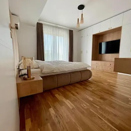 Modern 1bdr Baneasa דירה